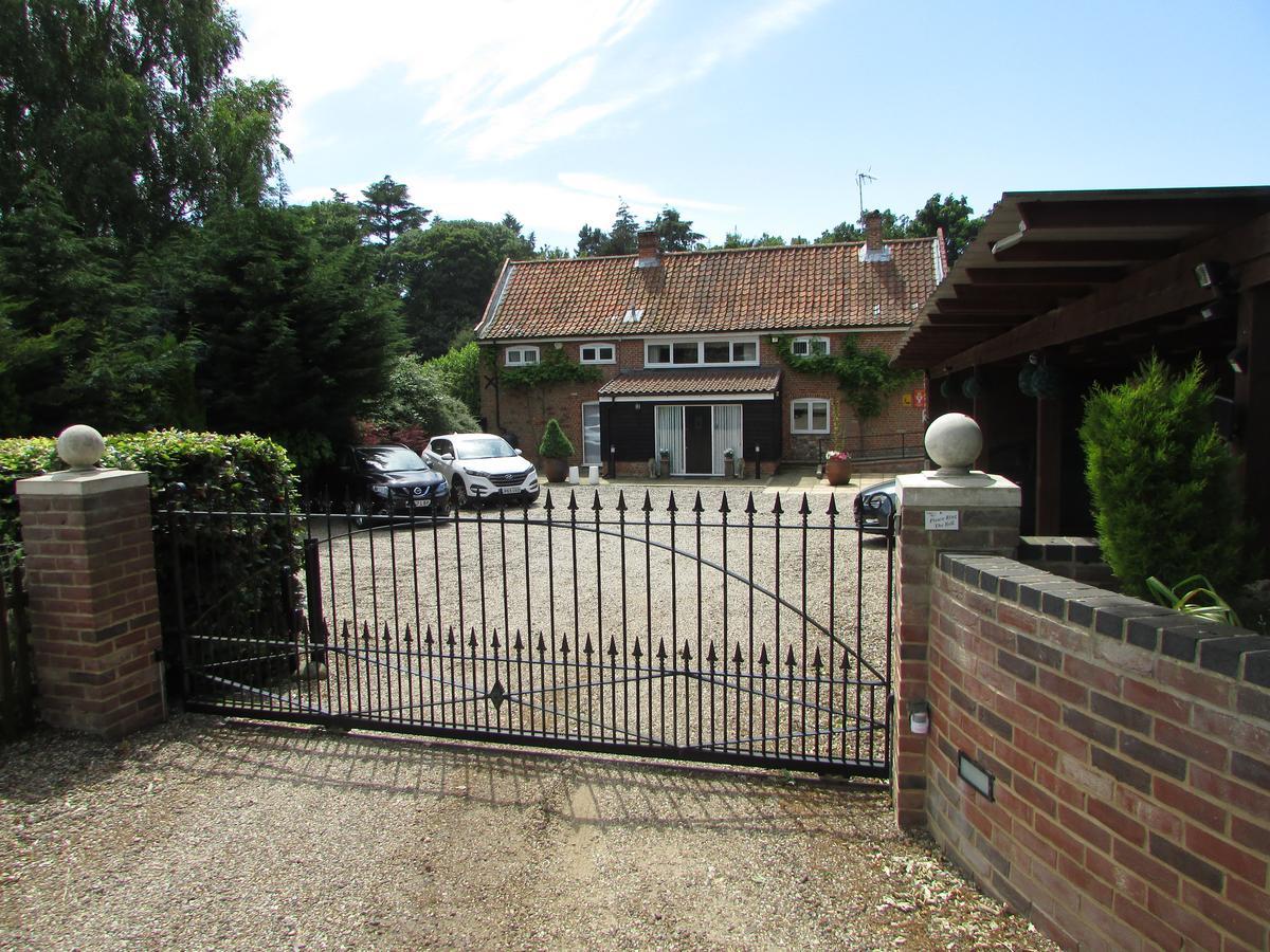 Bed and Breakfast Decoy Barn Fritton Экстерьер фото