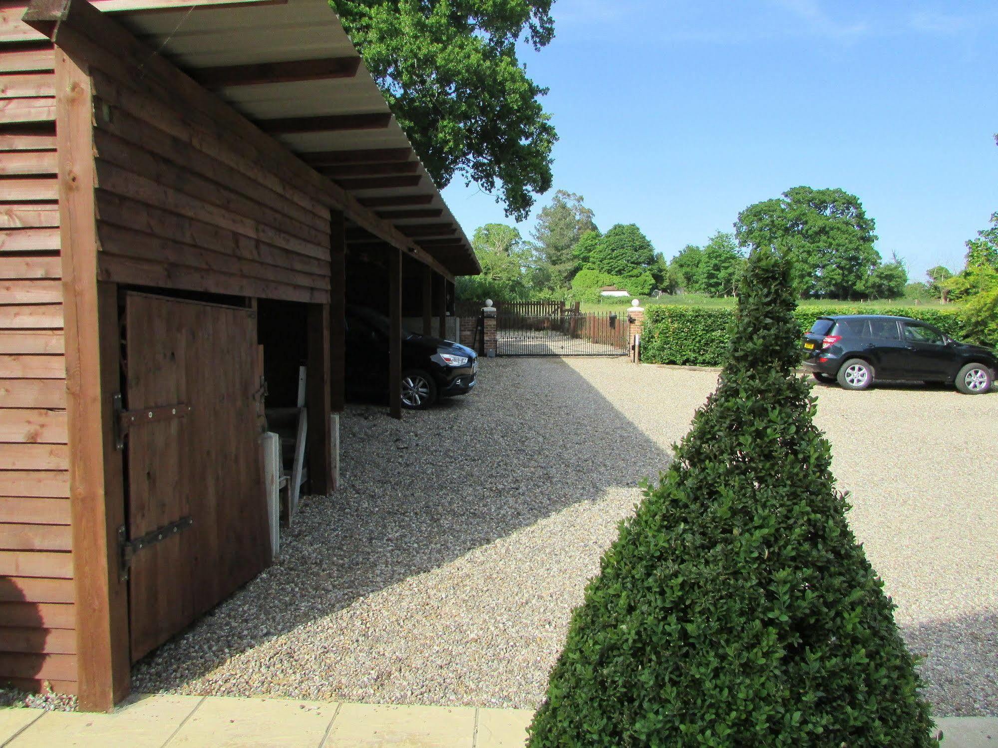 Bed and Breakfast Decoy Barn Fritton Экстерьер фото